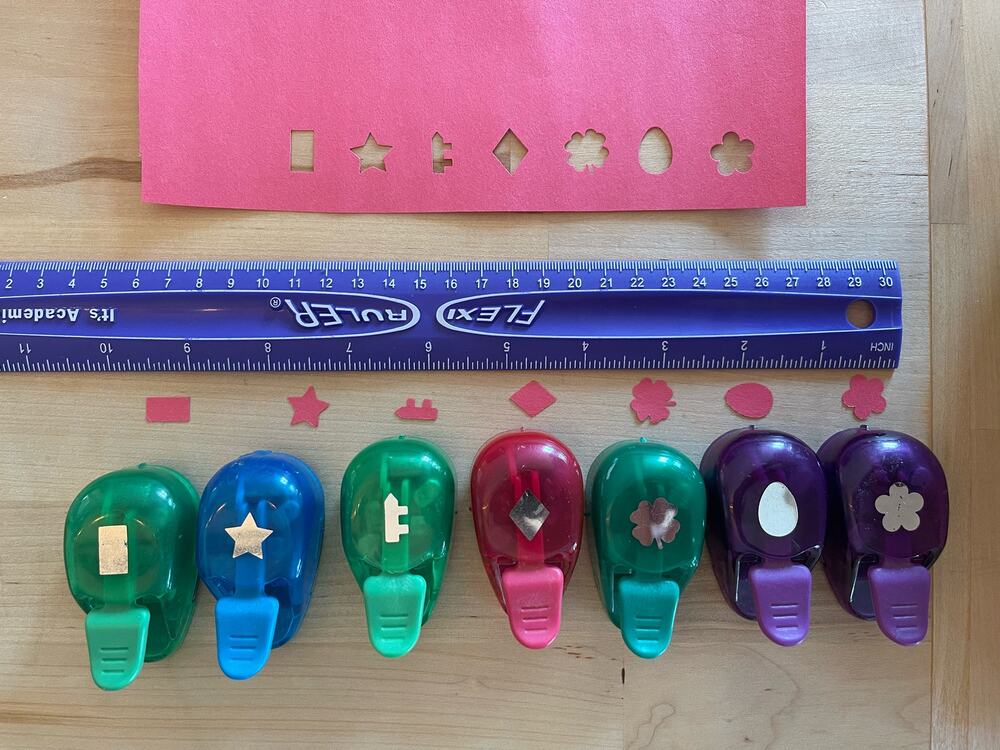 Lot of 7 EK Success Paper Shapers Hole Punches Star Egg Shamrock Diamond Fence